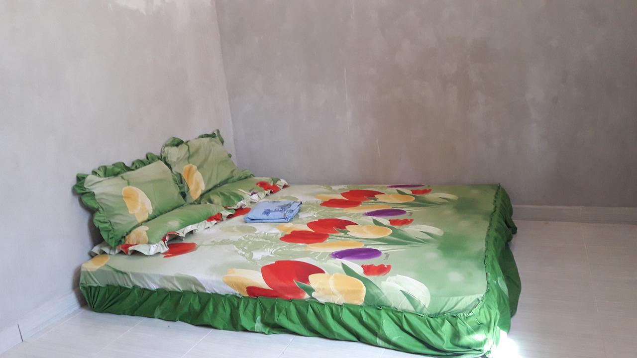 Penginapan Asidik Бира Екстериор снимка